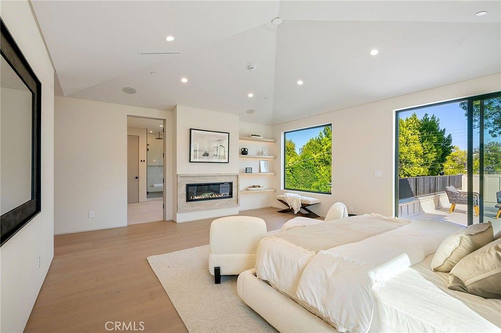 Rooftop-style balcony off primary retreat